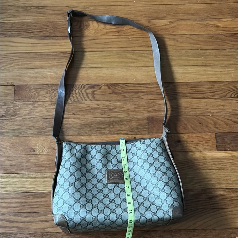 Gucci Beige and Brown Monogram Crossbody Bag - Picture 2 of 15